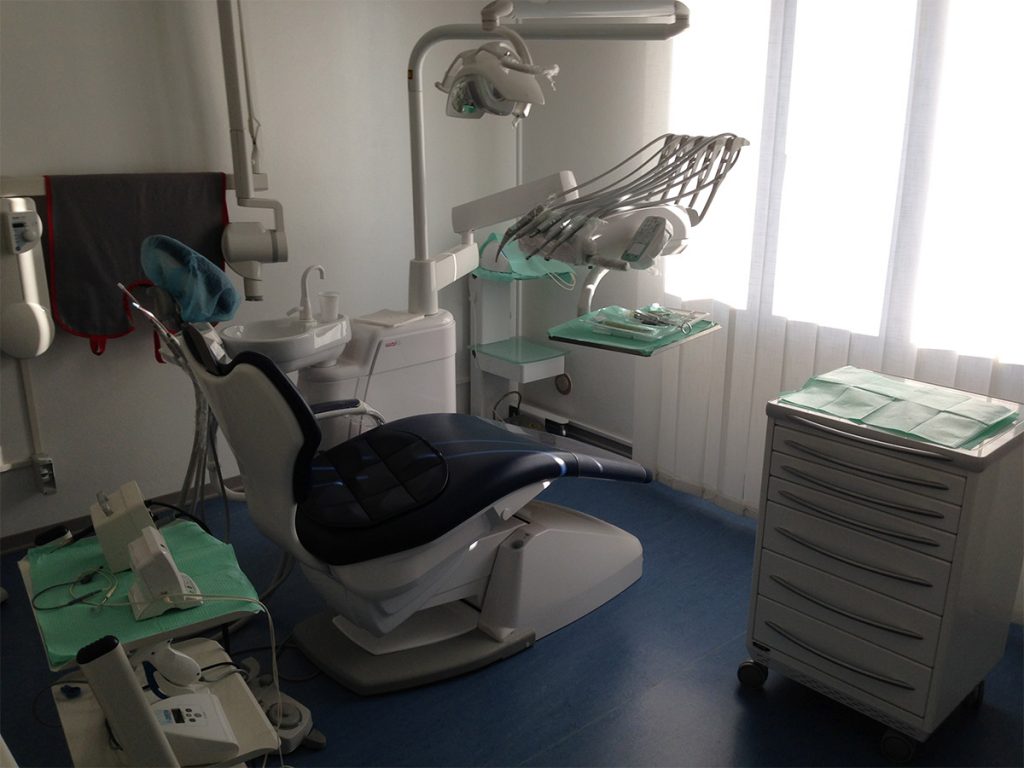 studio dentistico peruzzini lucrezia